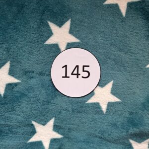 Nr 145. Blauw fleece met witte sterren. 100x150